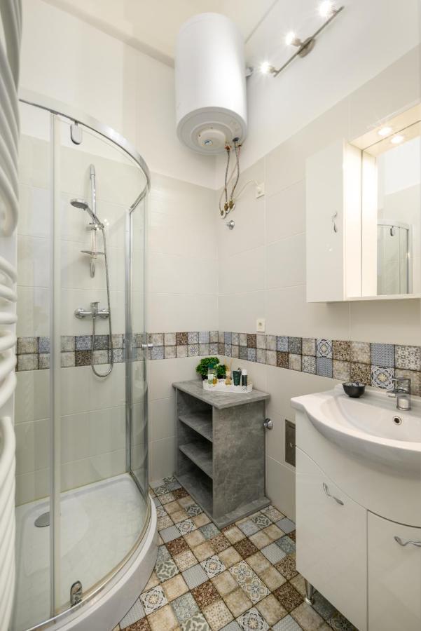 Ja18 Downtown Pearl - 2 Bedroom * Budapešť